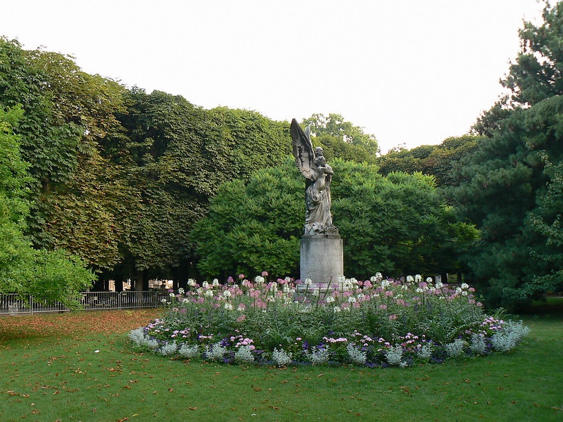 Le Jardin du Luxembourg: Statue de Leconte de Lisle 025